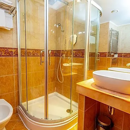 Bellevue Hotel 3*